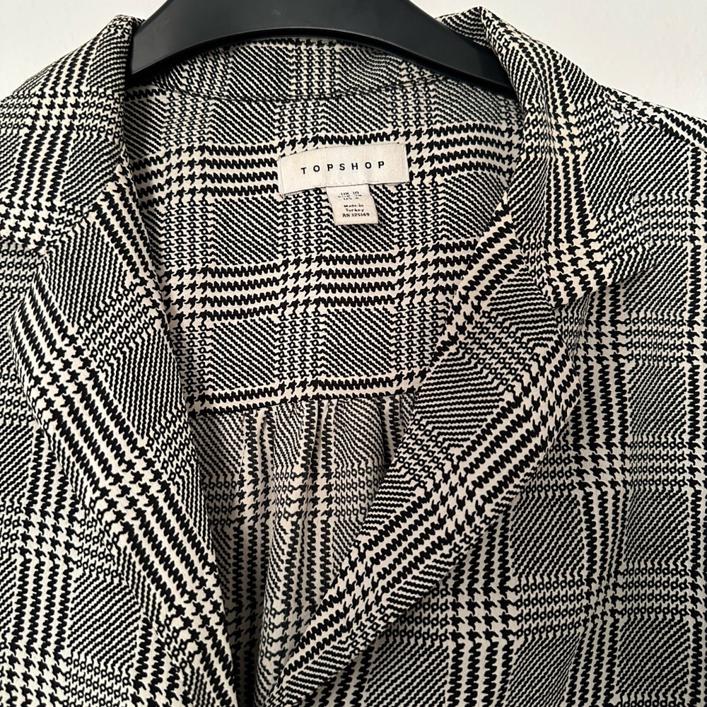 Topshop plaid black white button down crop top grid - Picture 2 of 3